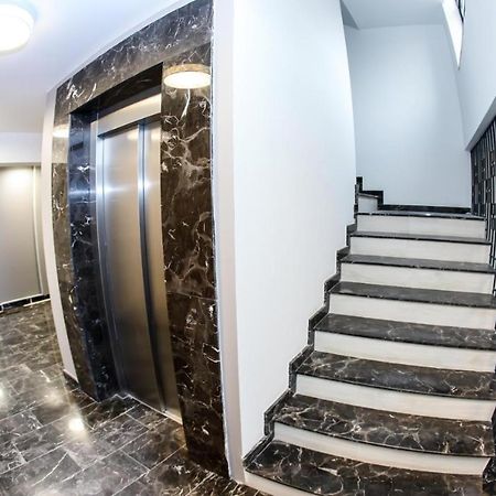 Metropolitan Iassium Apartments ヤシ エクステリア 写真