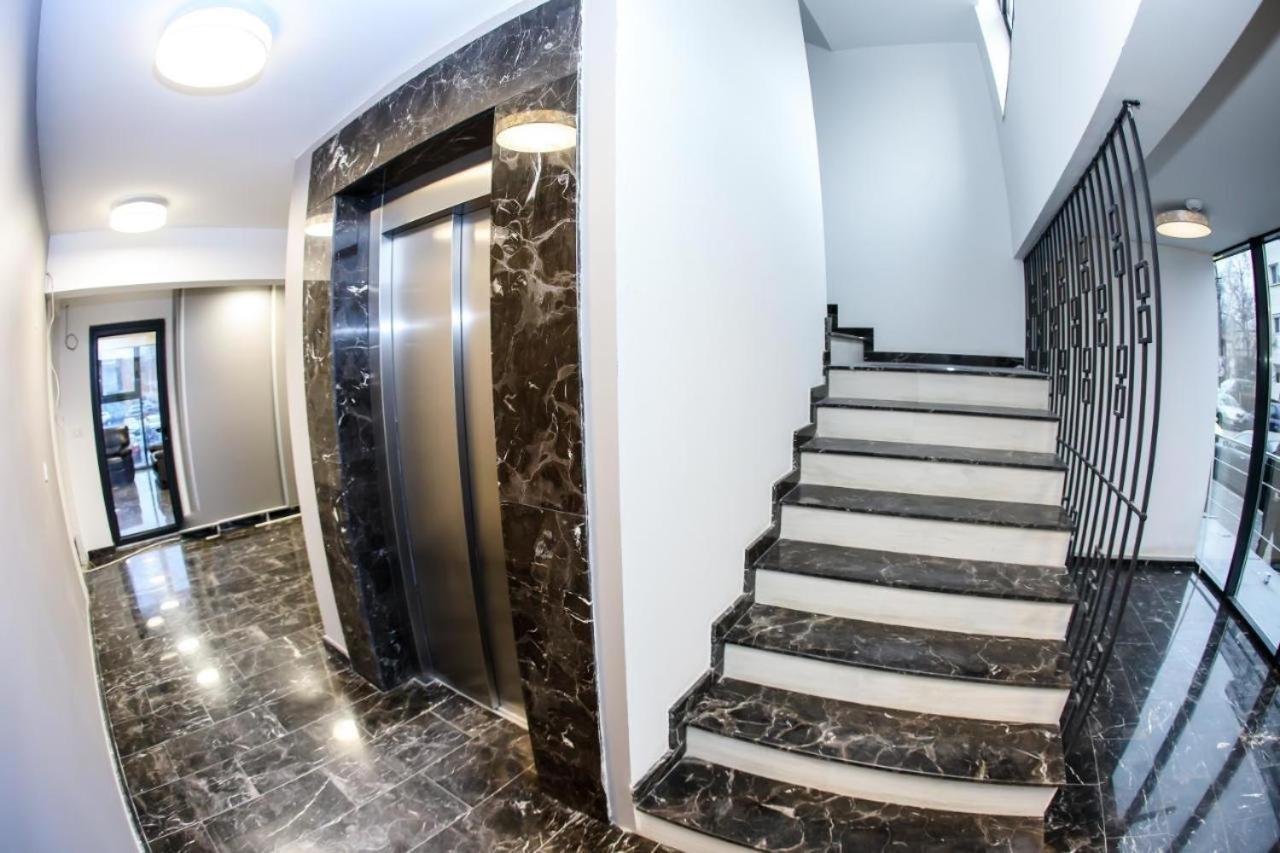 Metropolitan Iassium Apartments ヤシ エクステリア 写真